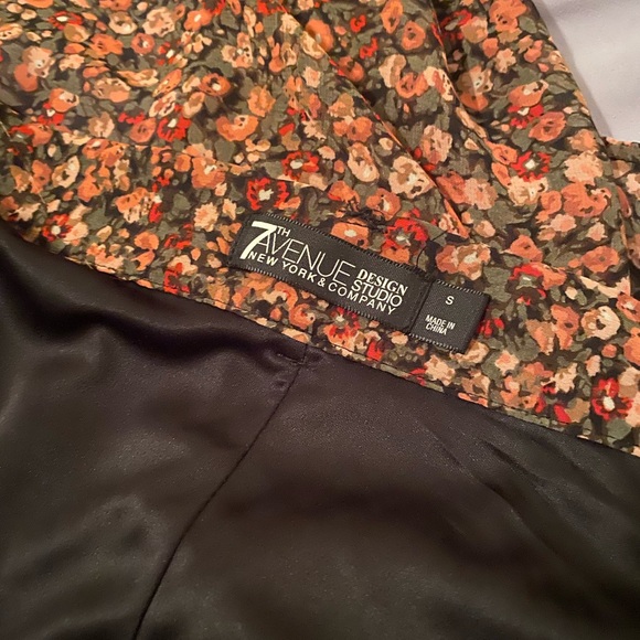 Wrap around skirt - Picture 4 of 4